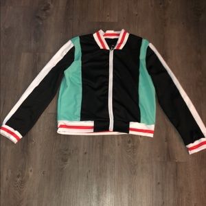 A jacket and pants everyday wear .